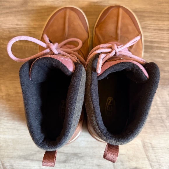 Keen Elsa II Quilted Waterproof Insulated Leather Boots - Picture 6 of 10